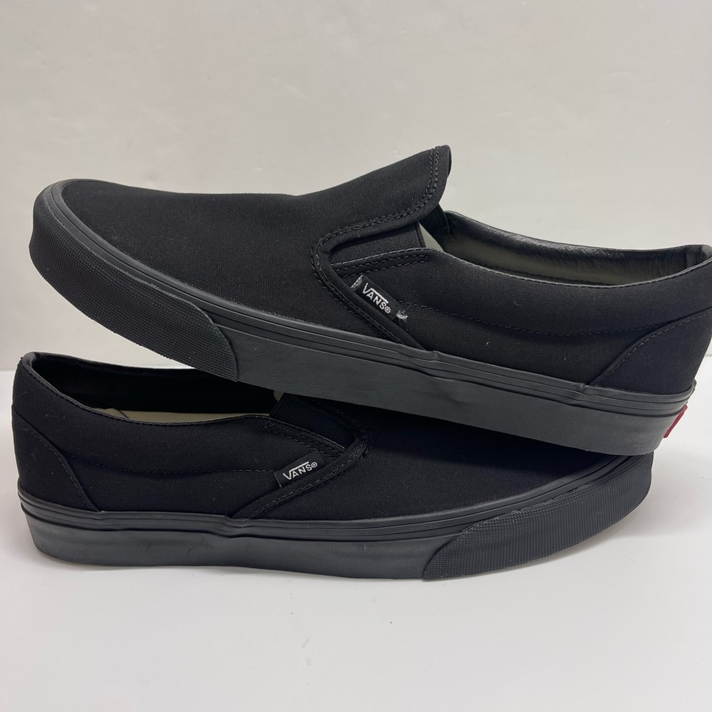 Vans WMNS Classic Black Slip-On Sneakers
Black/Black
VN000EYEBKA - Picture 8 of 16
